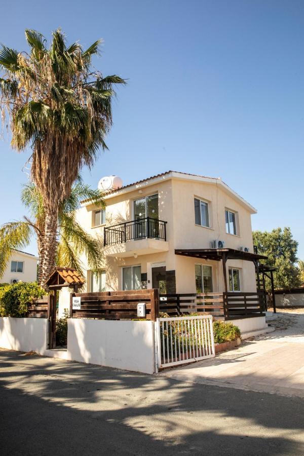 Gavalas Villa Peyia